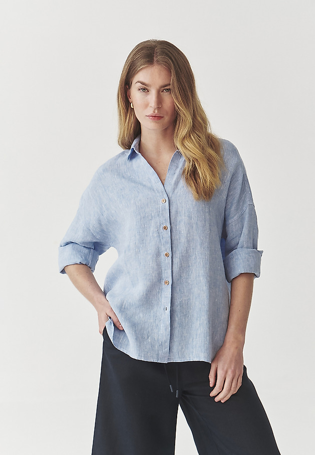 LADIES’ COMFORTABLE SHIRT WITH WOODEN BUTTONS - MANDRAGIA 4 LADIES’ COMFORTABLE SHIRT WITH WOODEN BUTTONS - MANDRAGIA 4 NIEBIESKI 5