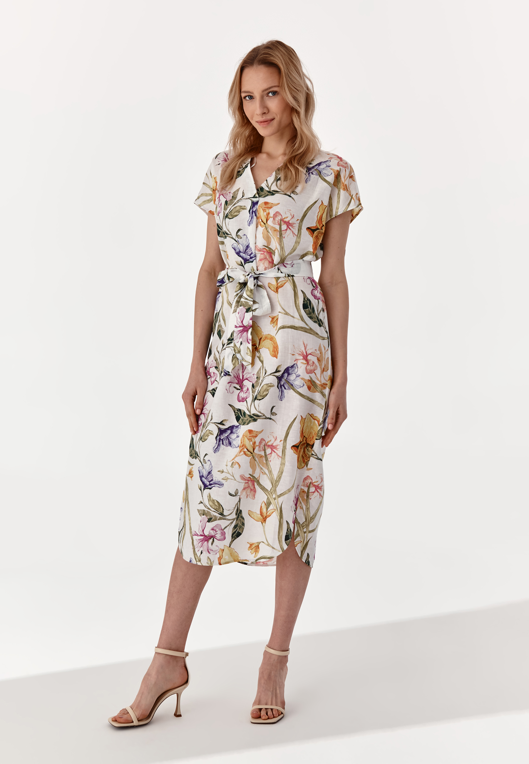 KRÓTKA SUKIENKA AWA 1