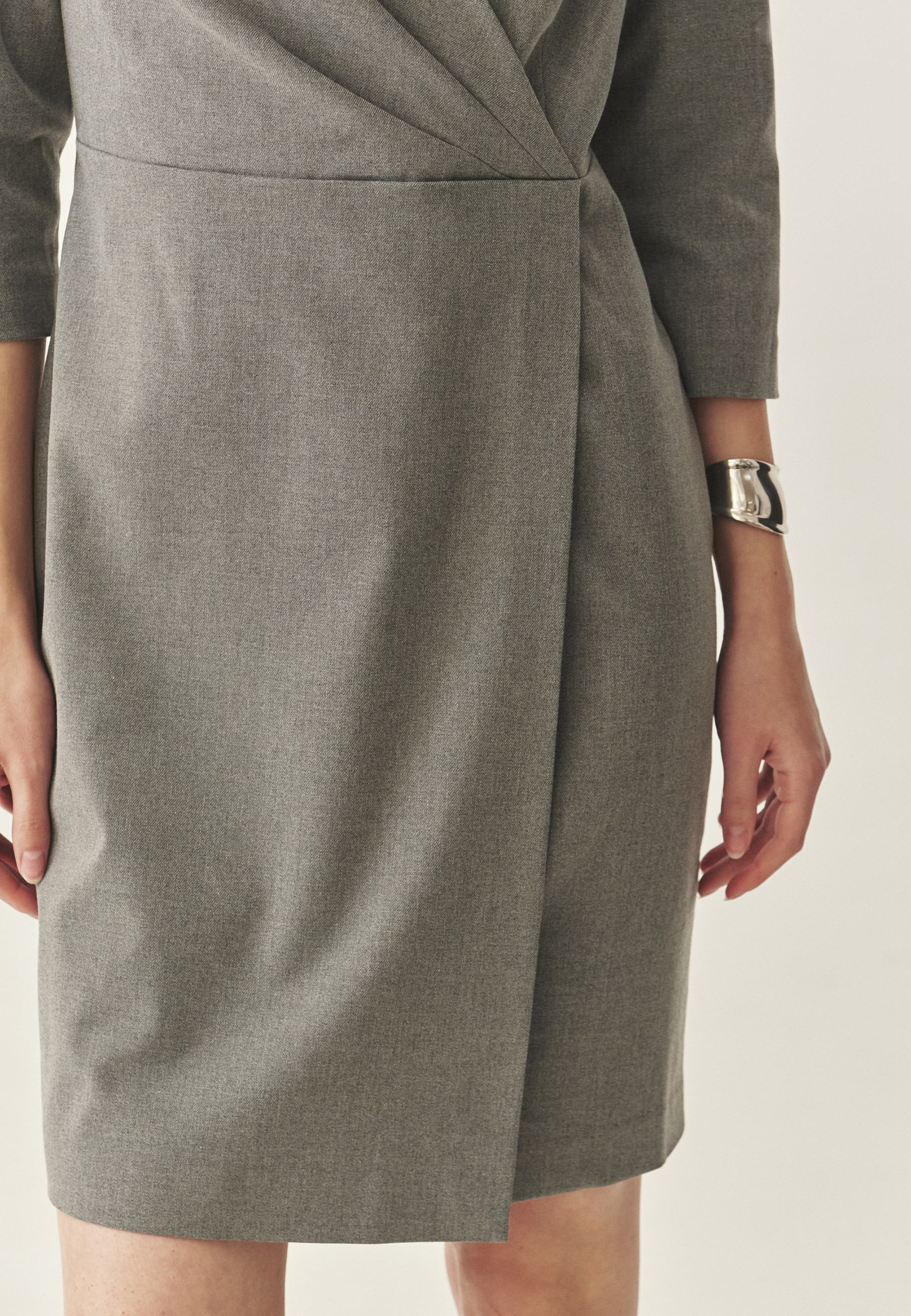 ROCHIE DE DAMĂ, DIN ȚESĂTURĂ CU CROIALĂ TIP CREION - BOTA GRI 2