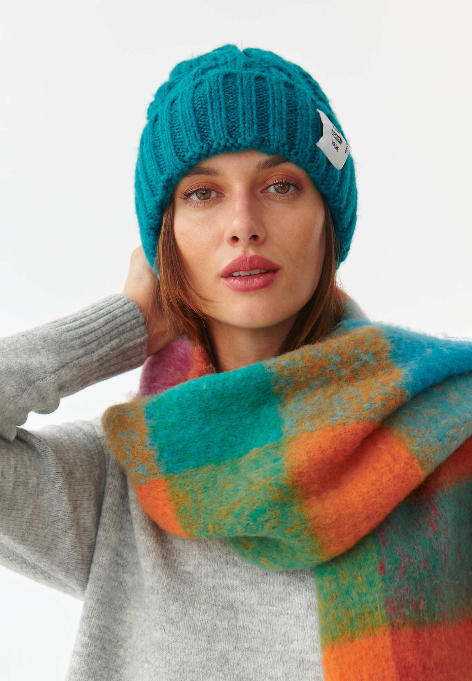 DZIANINOWA CZAPKA DAMSKA COLLA