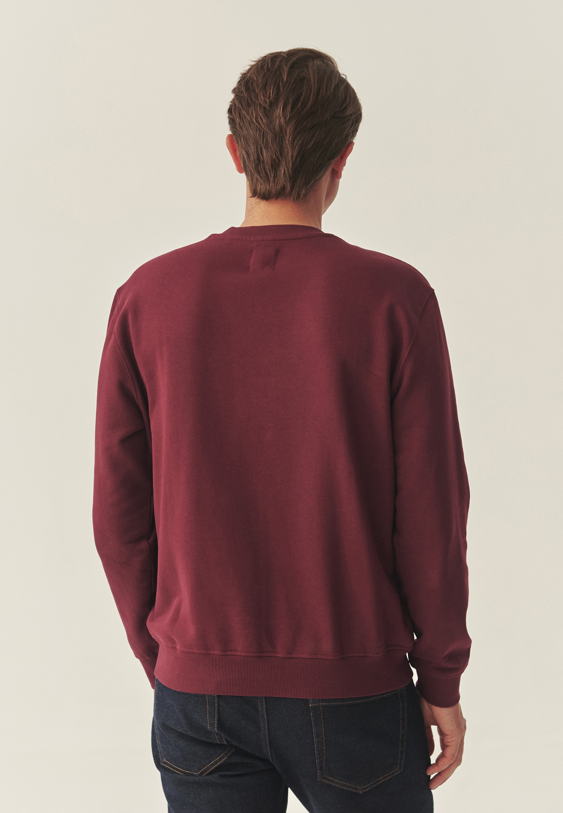 DZIANINOWA BLUZA MĘSKA Z MOTYWEM MISIA USZATKA — STEEVE CZERWONY 2