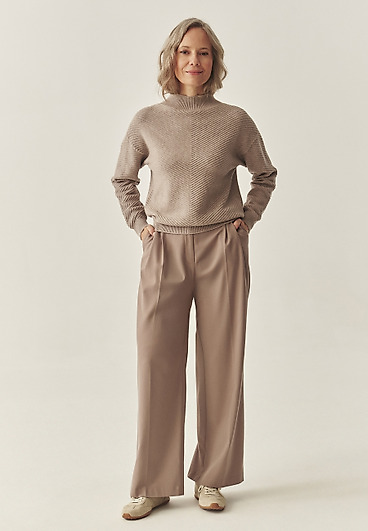 PANTALONI LARGI CU PLISURI - SOLA PANTALONI LARGI CU PLISURI - SOLA