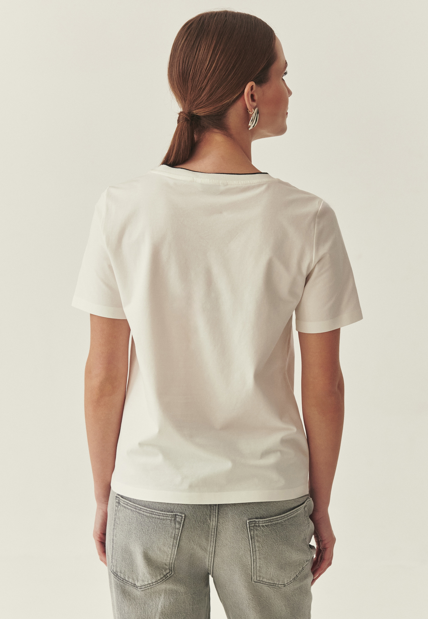 BLUZKA Z AUTORSKIM NADRUKIEM - TONO BIAŁY 2