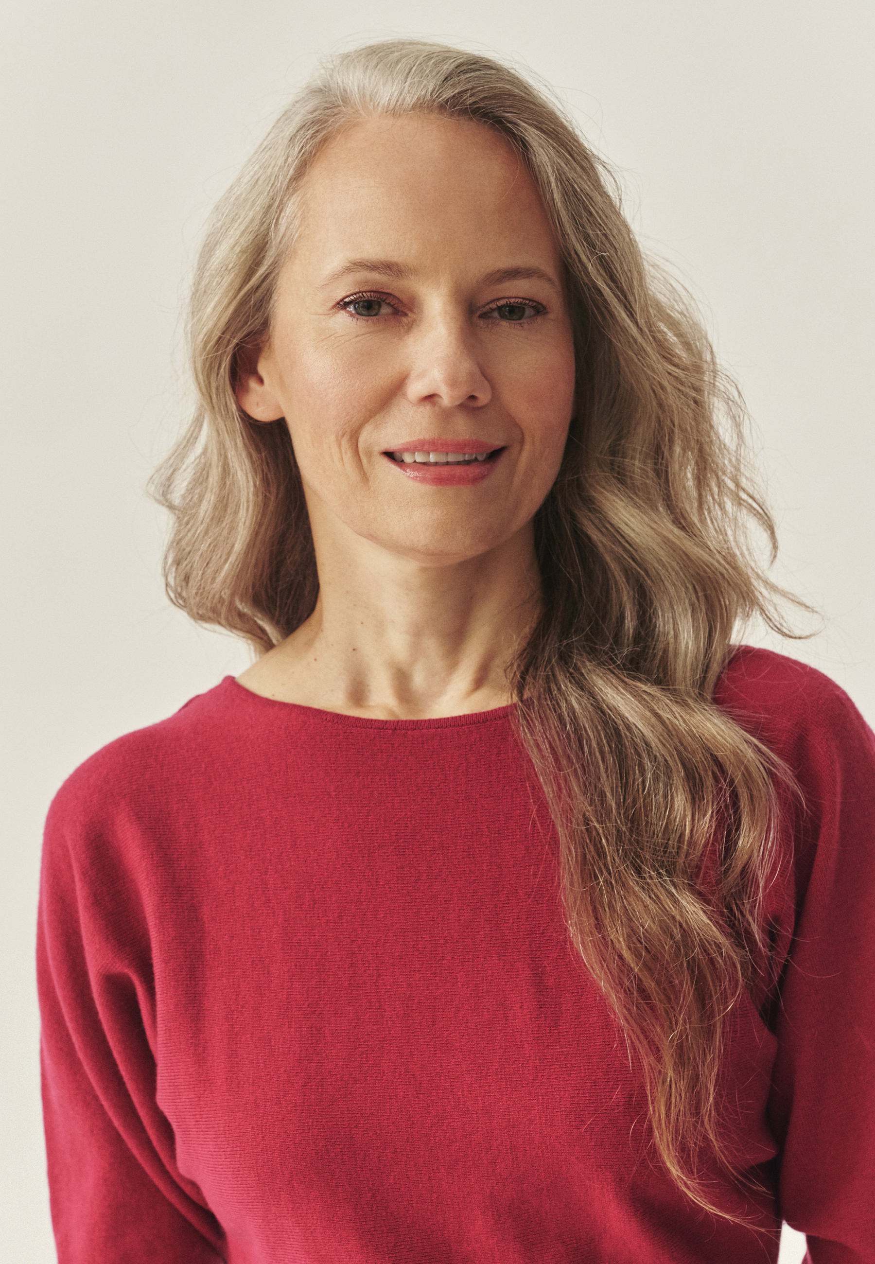 PLETENA MIDI OBLEKA Z VOLNO - VESSTA RDEČA 2