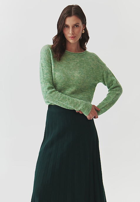 CLASSIC LADIES' JUMPER WITH BOAT NECKLINE — FLUFKO GREEN 2