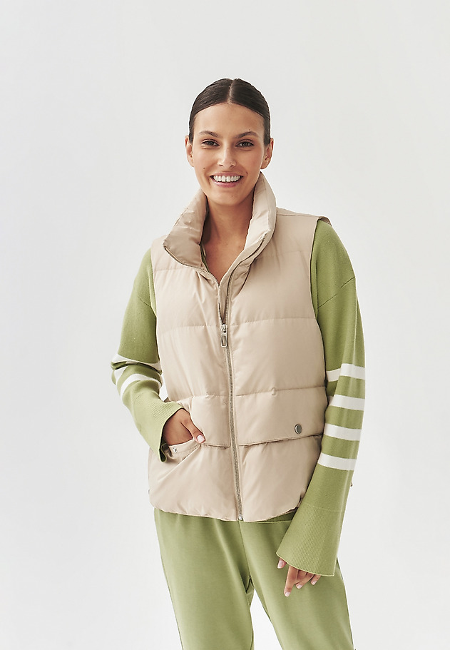 LADIES' PUFF SHORT WAISTCOAT - TREK LADIES' PUFF SHORT WAISTCOAT - TREK BEŻOWY 1