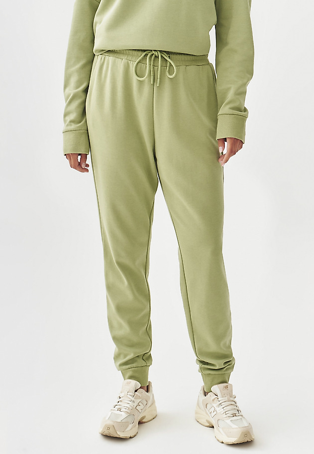 LADIES' KNITTED TROUSERS WITH RIBBED WAISTBAND - SENTI 1 LADIES' KNITTED TROUSERS WITH RIBBED WAISTBAND - SENTI 1 ZIELONY 2