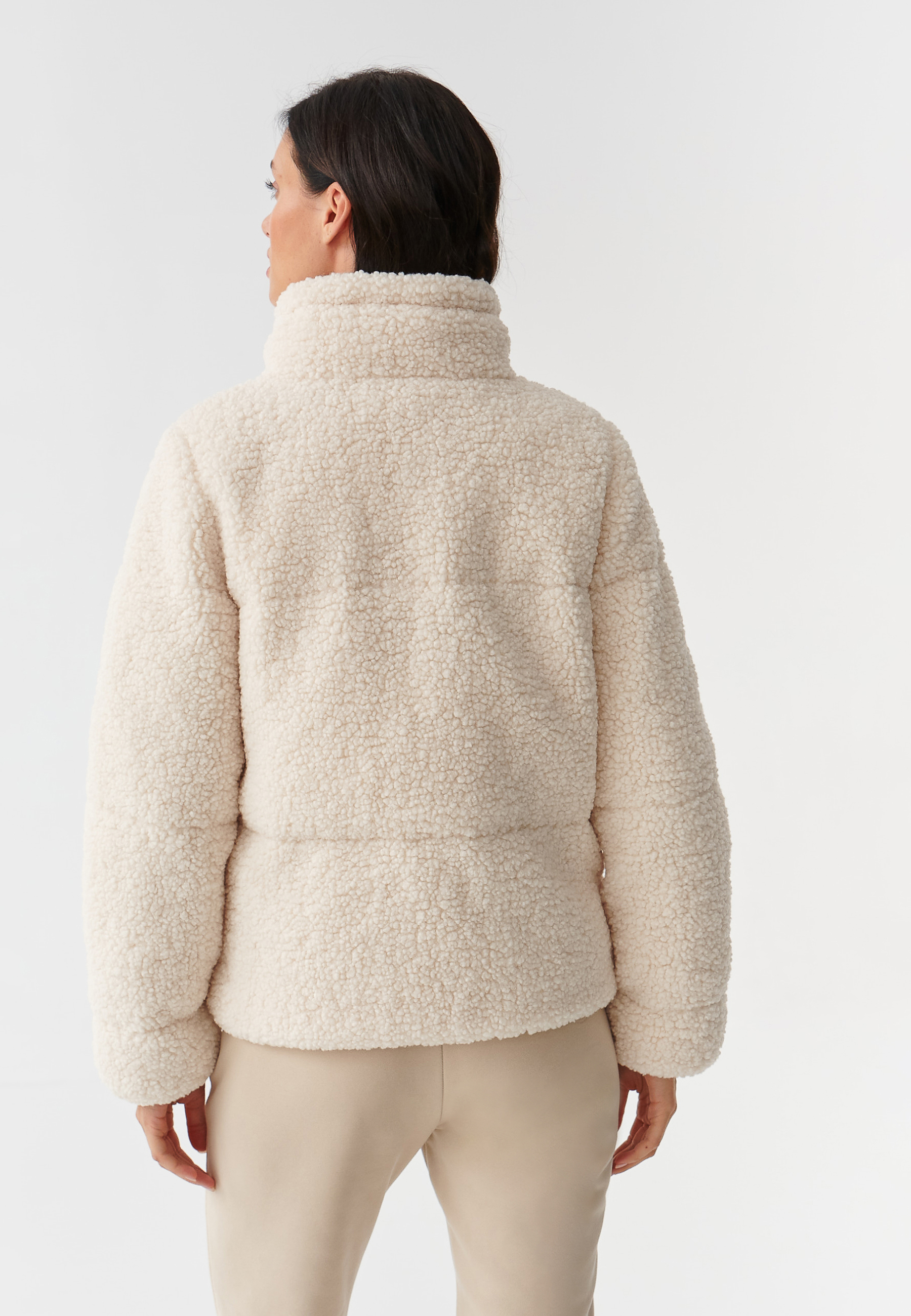 GEACĂ DE DAMĂ DIN ȚESĂTURĂ, MATLASATĂ, TIP OIȚĂ NADIA ECRU 2