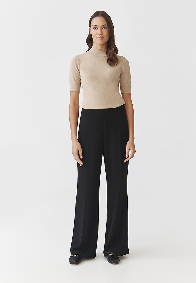 LADIES' JUMPER WITH TURTLENECK AND SHINY YARN — LU 3 LADIES' JUMPER WITH TURTLENECK AND SHINY YARN — LU 3 ŻÓŁTY 1