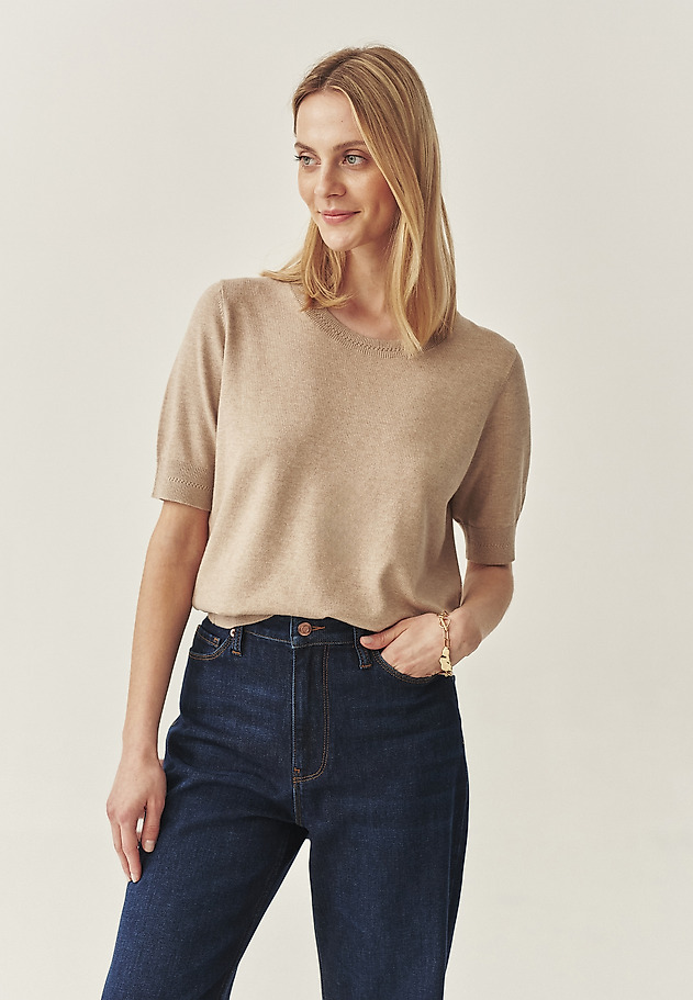CLASSIC BLOUSE IN AIRY YARN - ALIWI CLASSIC BLOUSE IN AIRY YARN - ALIWI BEIGE 1
