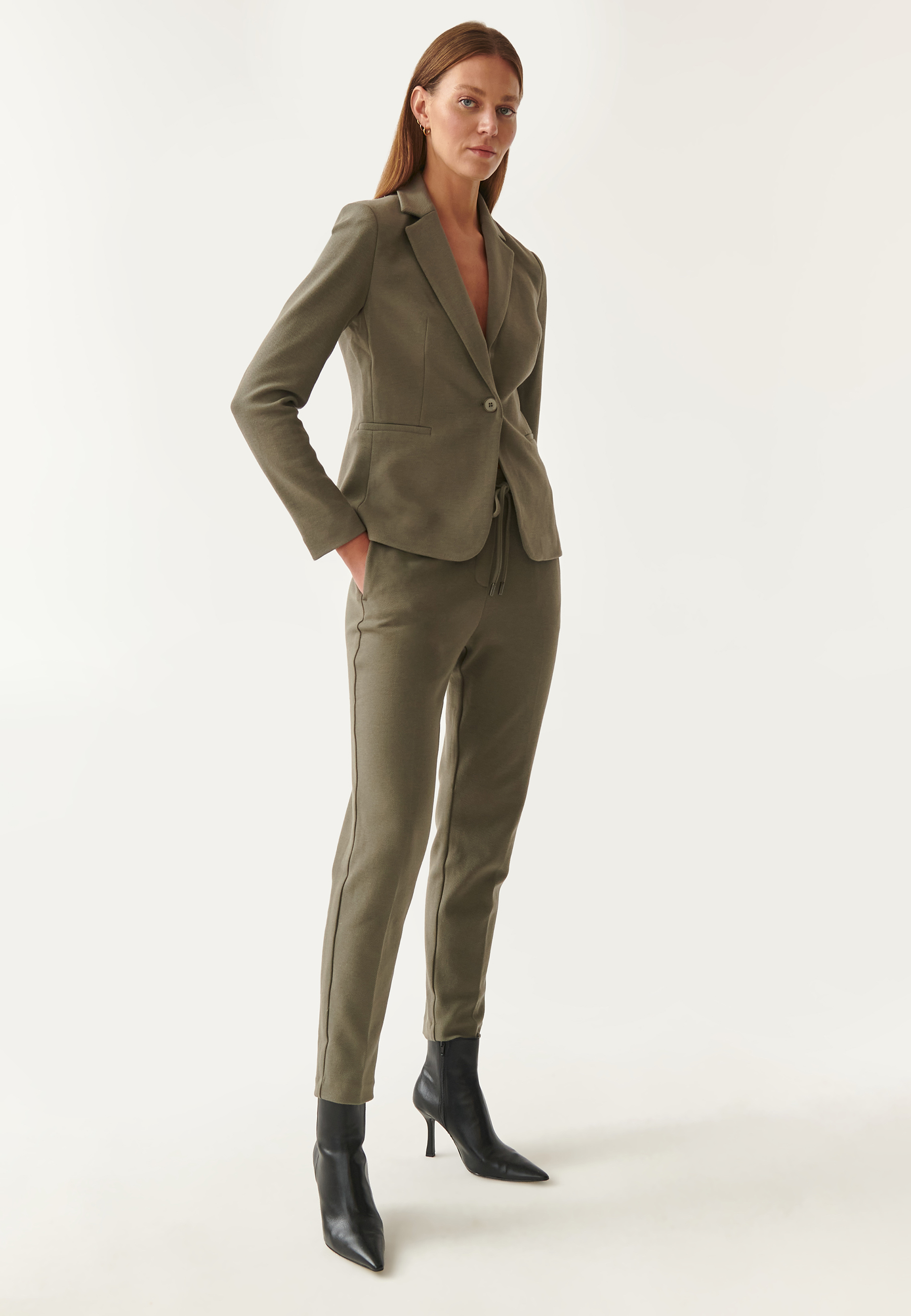 SPODNIE DAMSKIE Z ELASTYCZNĄ TALIĄ MIRAM