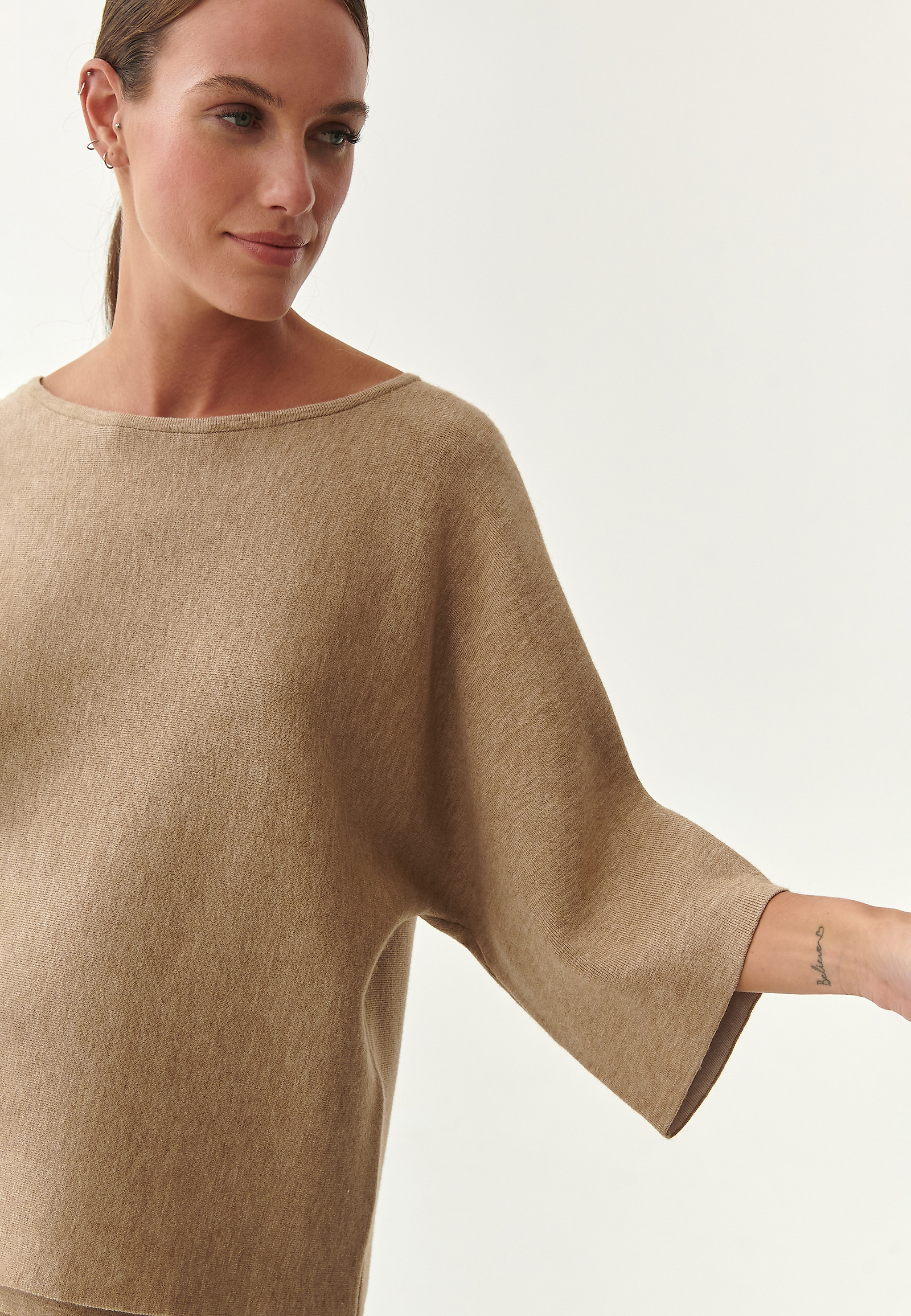 LADIES' SIMPLE SWEATER RAFIA LADIES' SIMPLE SWEATER RAFIA BEIGE 84587