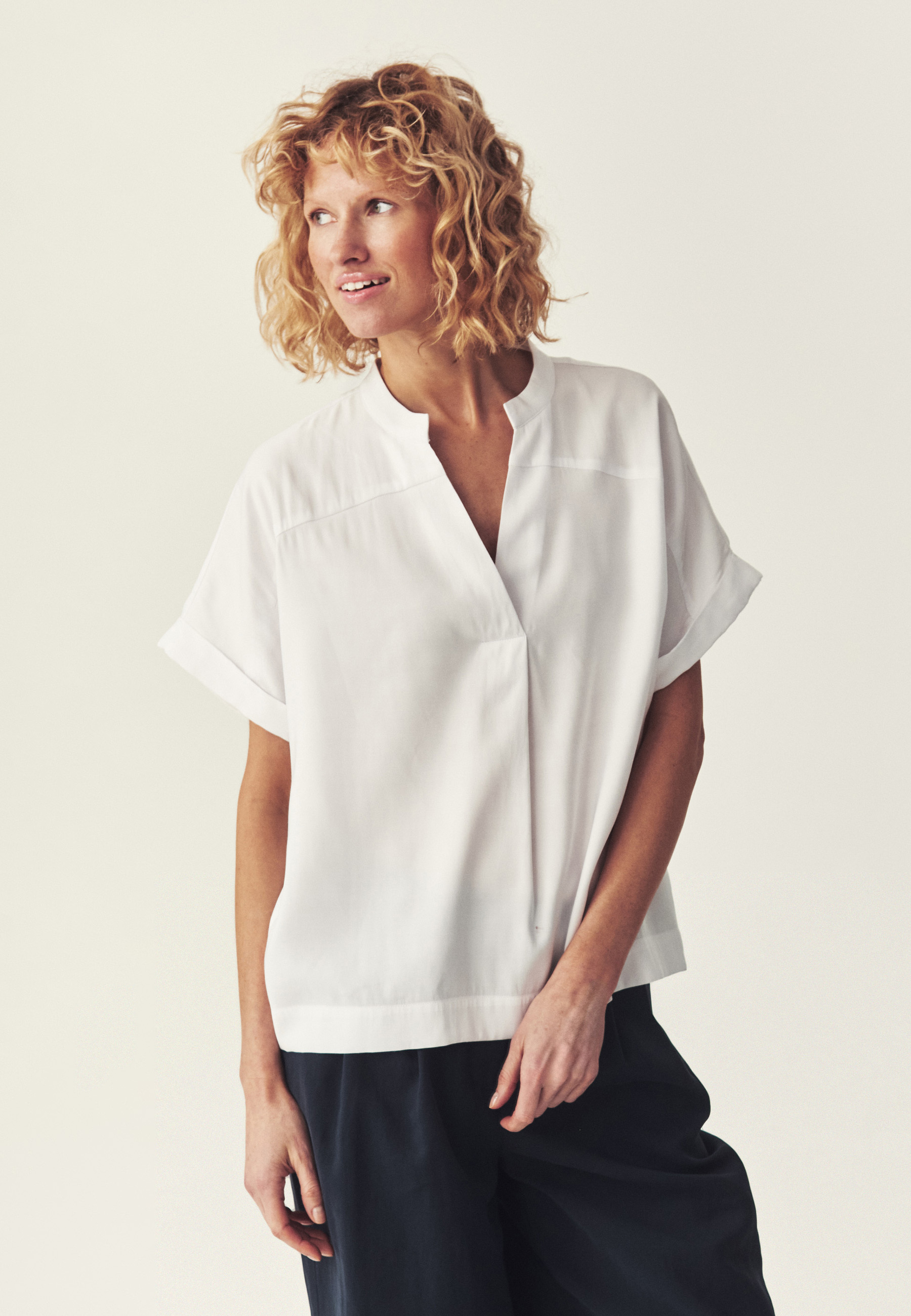 TKANINOWA BLUZKA Z WISKOZĄ - MIZONI BIAŁY 2