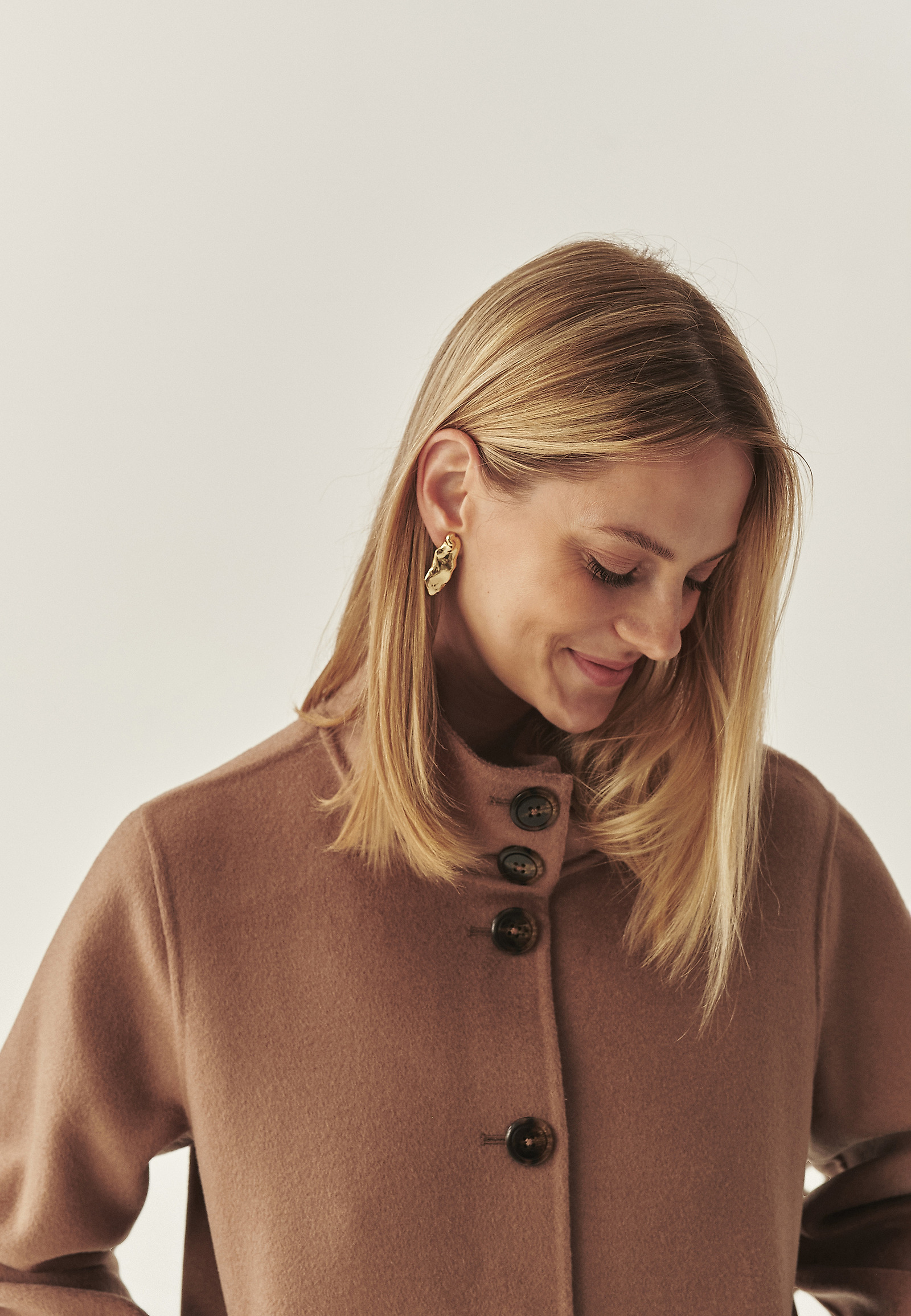 SHORT JACKET WITH WOOL - SARAKO SHORT JACKET WITH WOOL - SARAKO BEIGE 114362