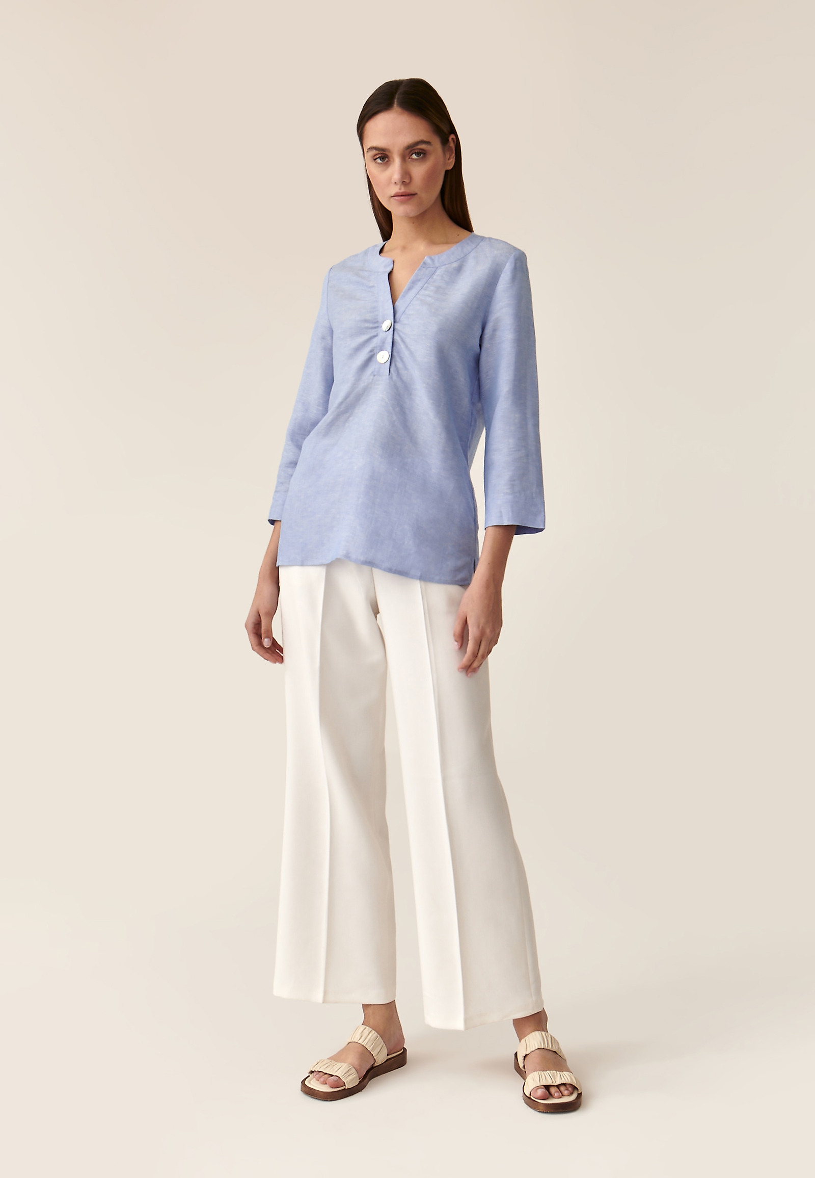 ŽENSKA BLUZA Z GUMBI ALMERA ŽENSKA BLUZA Z GUMBI ALMERA MODRA 88755