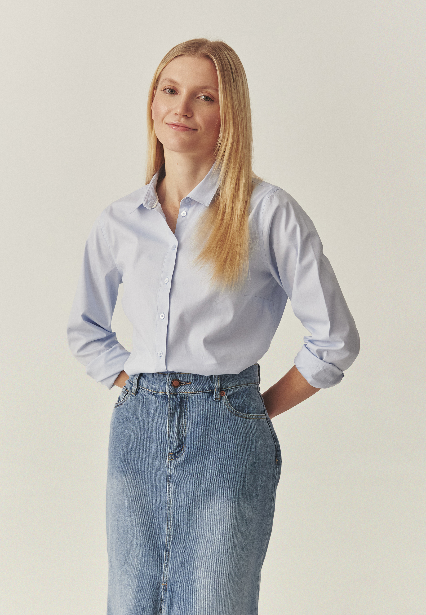 CĂMAȘĂ DIN BUMBAC, CU TALIE ACCENTUATĂ — ELISHA ALBASTRU 2