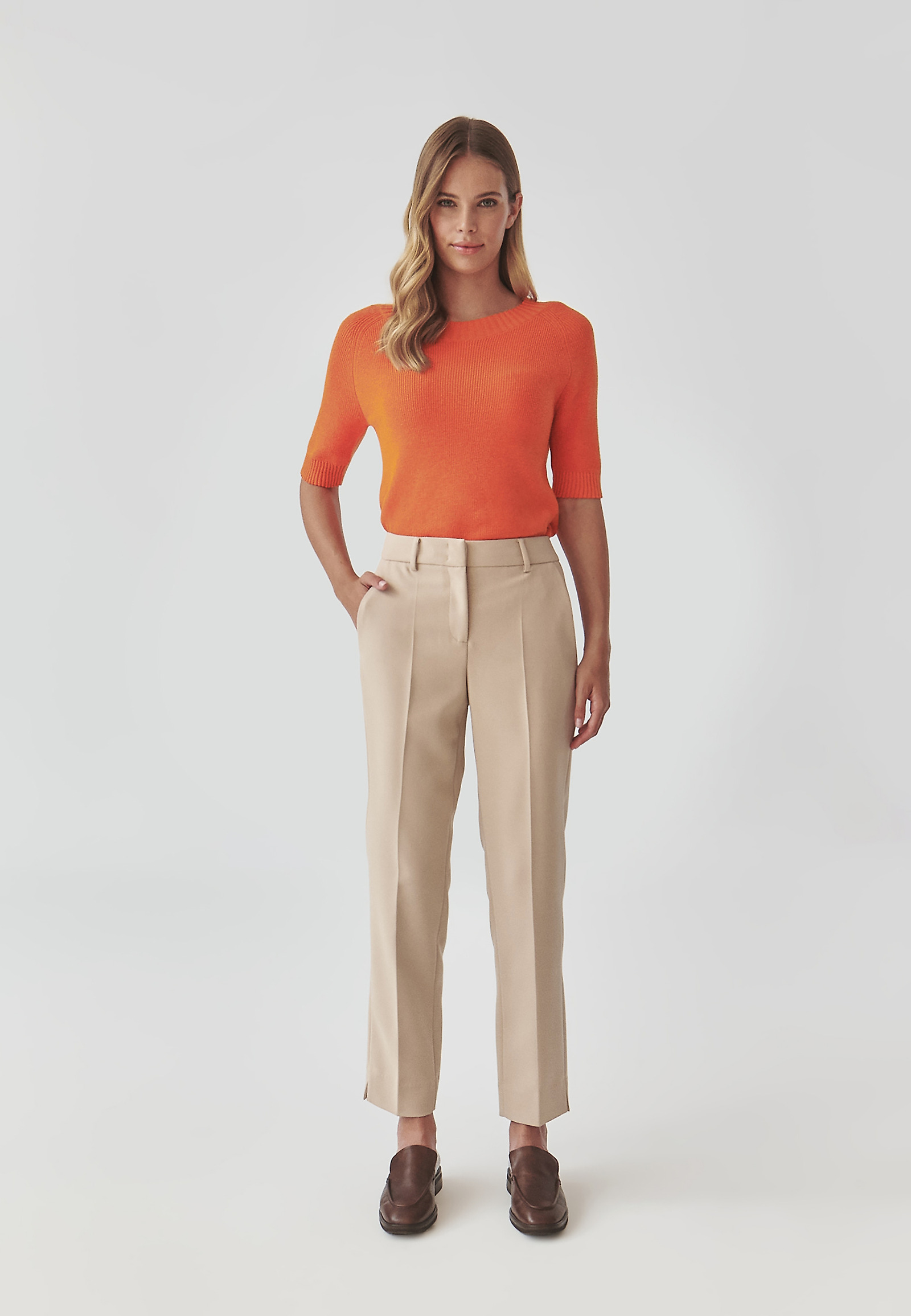 ELEGANTNÍ DÁMSKÉ PLÁTĚNÉ KALHOTY S PUKY - RIMINI ELEGANTNÍ DÁMSKÉ PLÁTĚNÉ KALHOTY S PUKY - RIMINI BÉŽOVÁ 100056