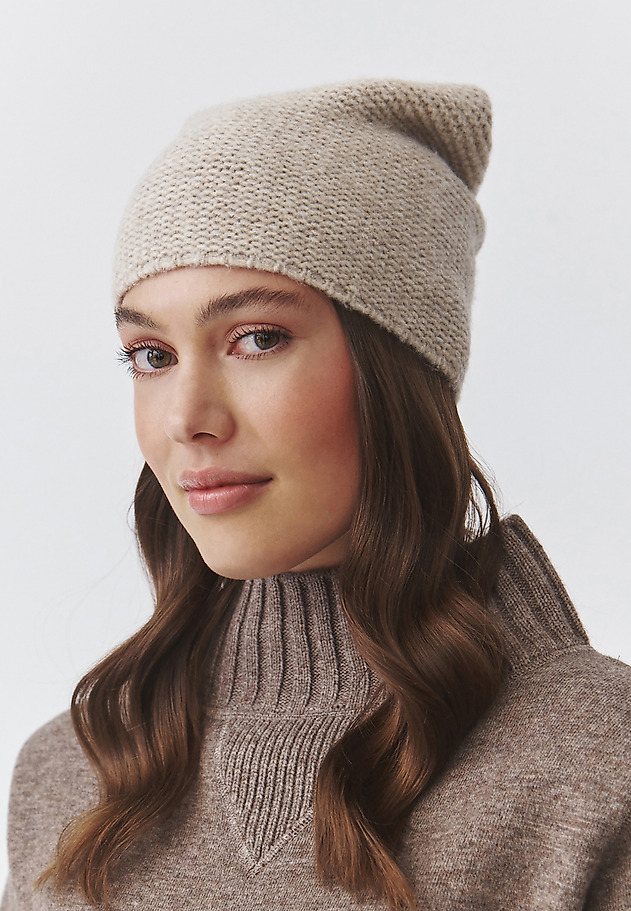 HÖLGYEK KÉSZÍTETT KALAP - MOZIKA 1 HÖLGYEK KÉSZÍTETT KALAP - MOZIKA 1 BÉZS 1