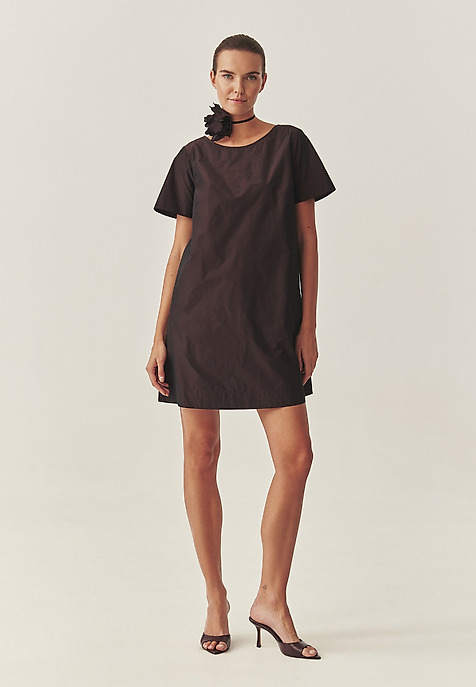 KRÓTKA SUKIENKA Z KWIATOWYM OZDOBNYM ELEMENTEM - GRACI 1 CZERWONY 2