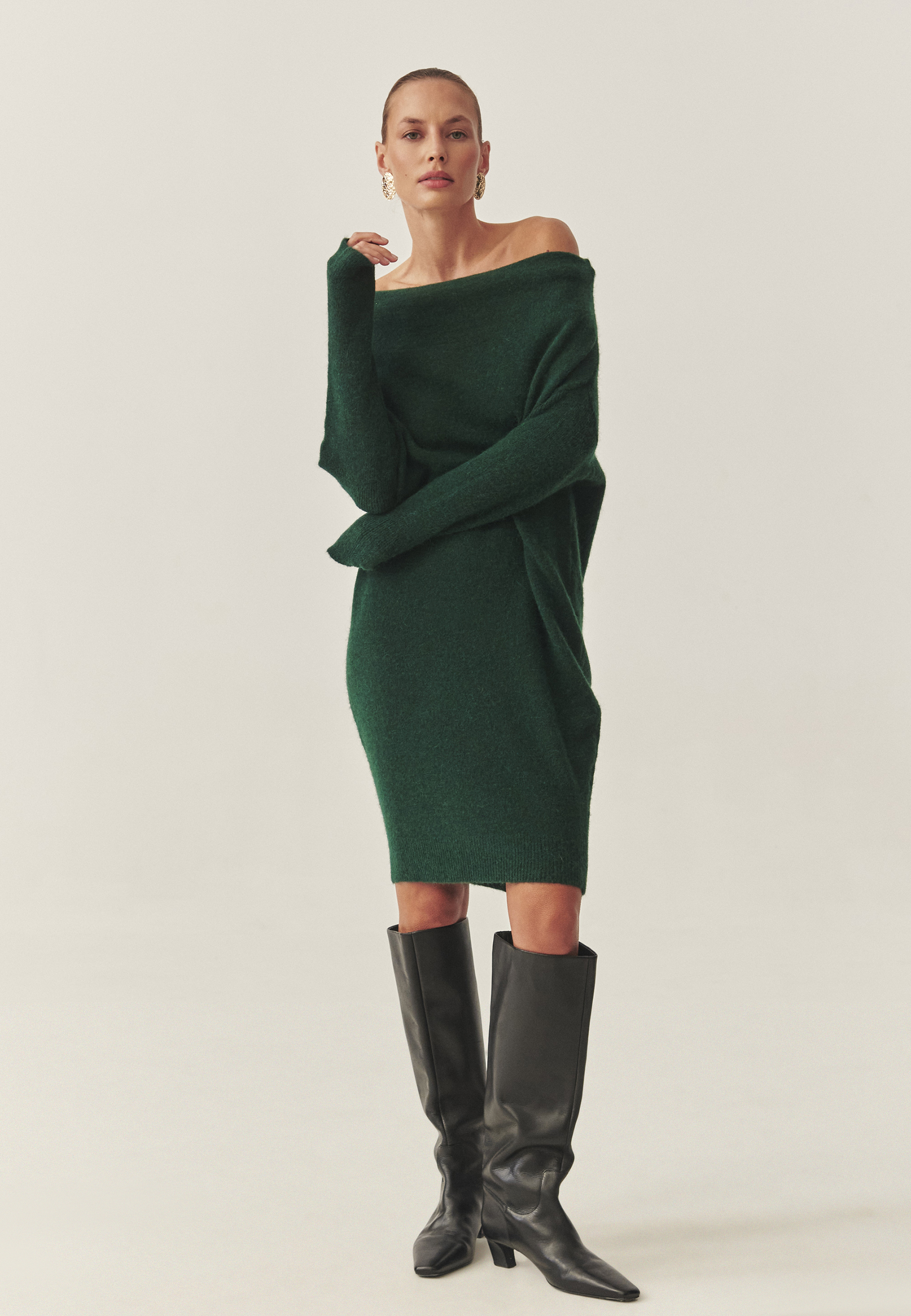 ŽENSKA OBLEKA IZ PREJE Z 'VODNIM' IZREZOM - AWATI ZELENA 2