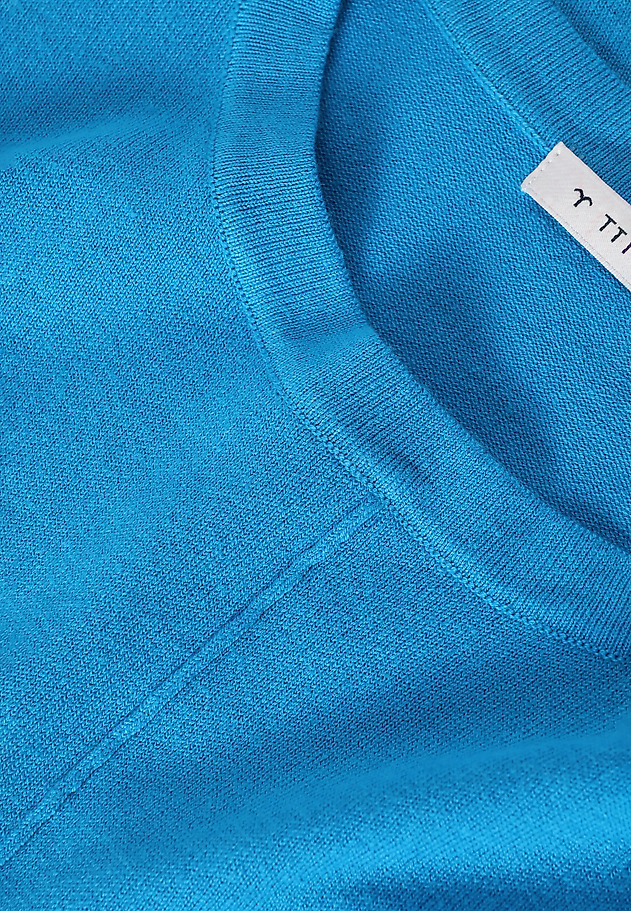 CLASSIC LADIES’ SWEARER WITH DECORATIVE STITCHING - NICOLETTA 1 CLASSIC LADIES’ SWEARER WITH DECORATIVE STITCHING - NICOLETTA 1 NIEBIESKI 6