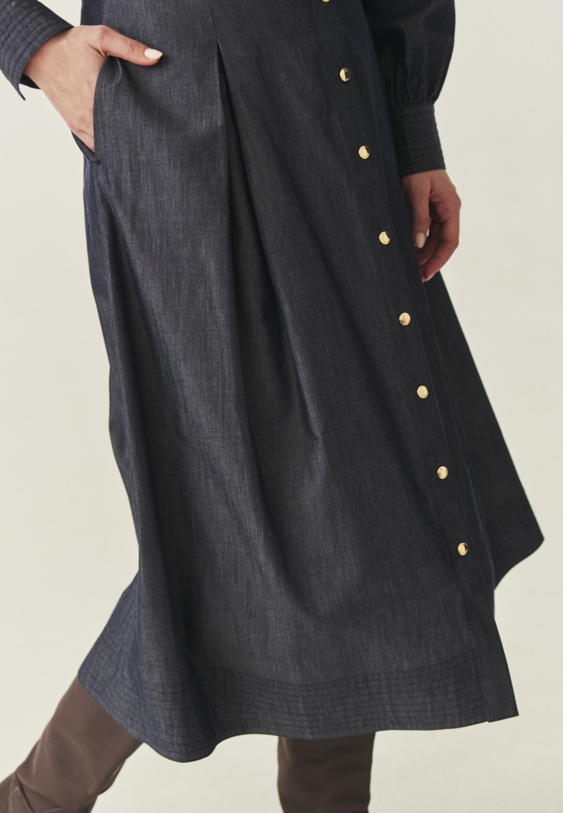 ROZKLOSZOWANA SPÓDNICA Z DENIMU - NADIFA GRANATOWY 2