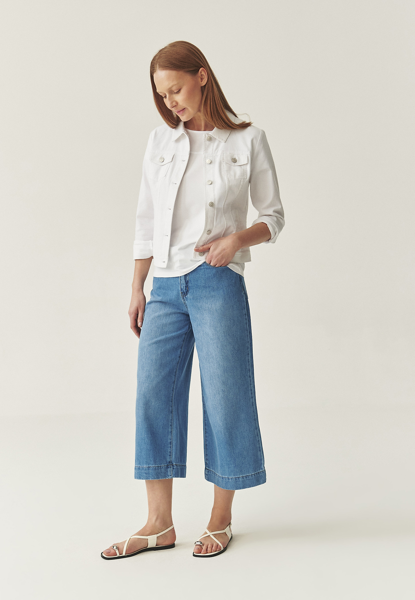PRUGASTA DENIM JAKNA - BESKA 1 PRUGASTA DENIM JAKNA - BESKA 1 BELA 111146