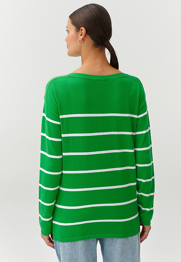 LADIES’ LOOSE STRIPED SWEATER - DROP 1 LADIES’ LOOSE STRIPED SWEATER - DROP 1 ZIELONY 4