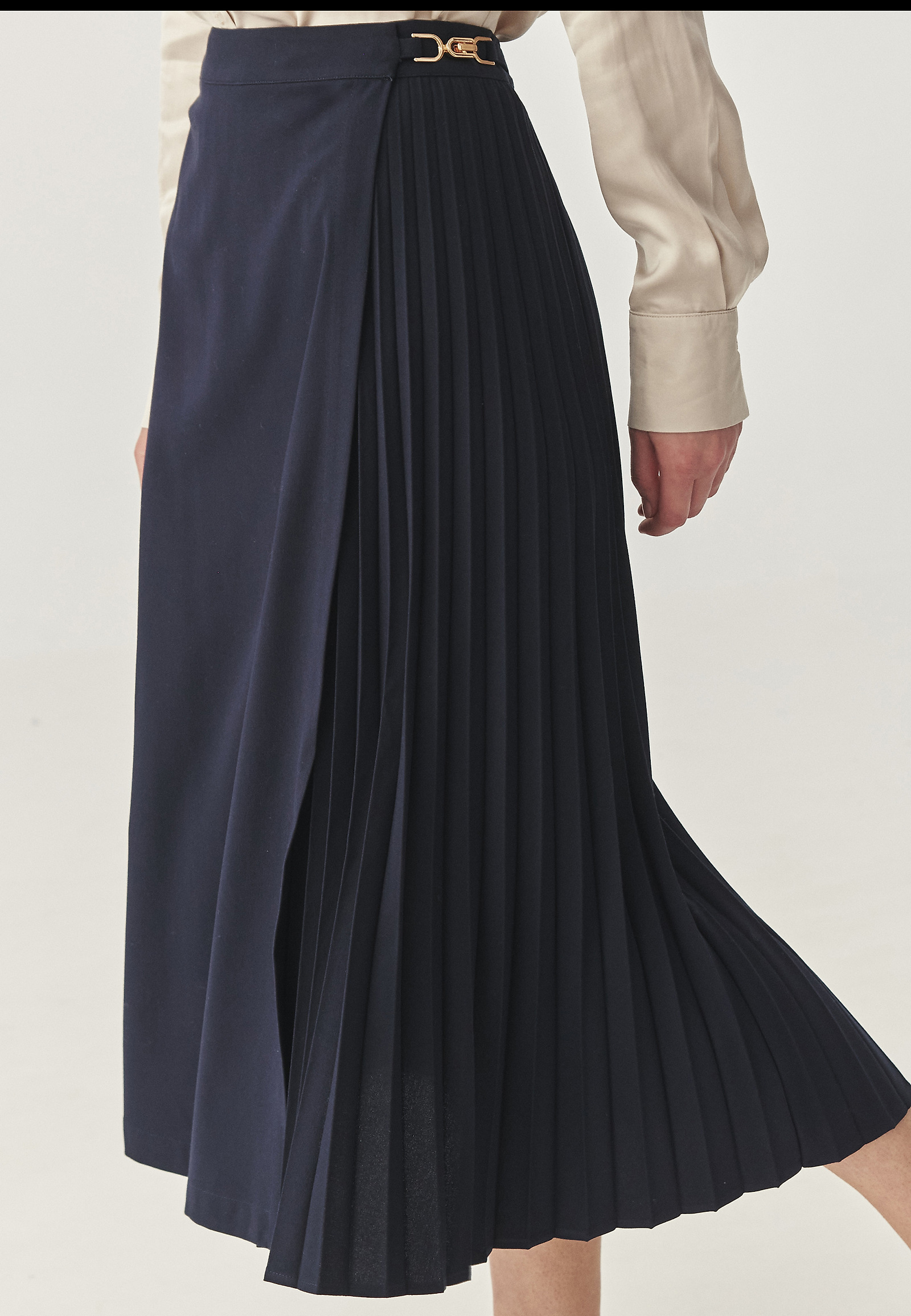 PLEATED MIDI SKIRT WITH BUCKLE- PLISONA PLEATED MIDI SKIRT WITH BUCKLE- PLISONA NAVY BLUE 114853