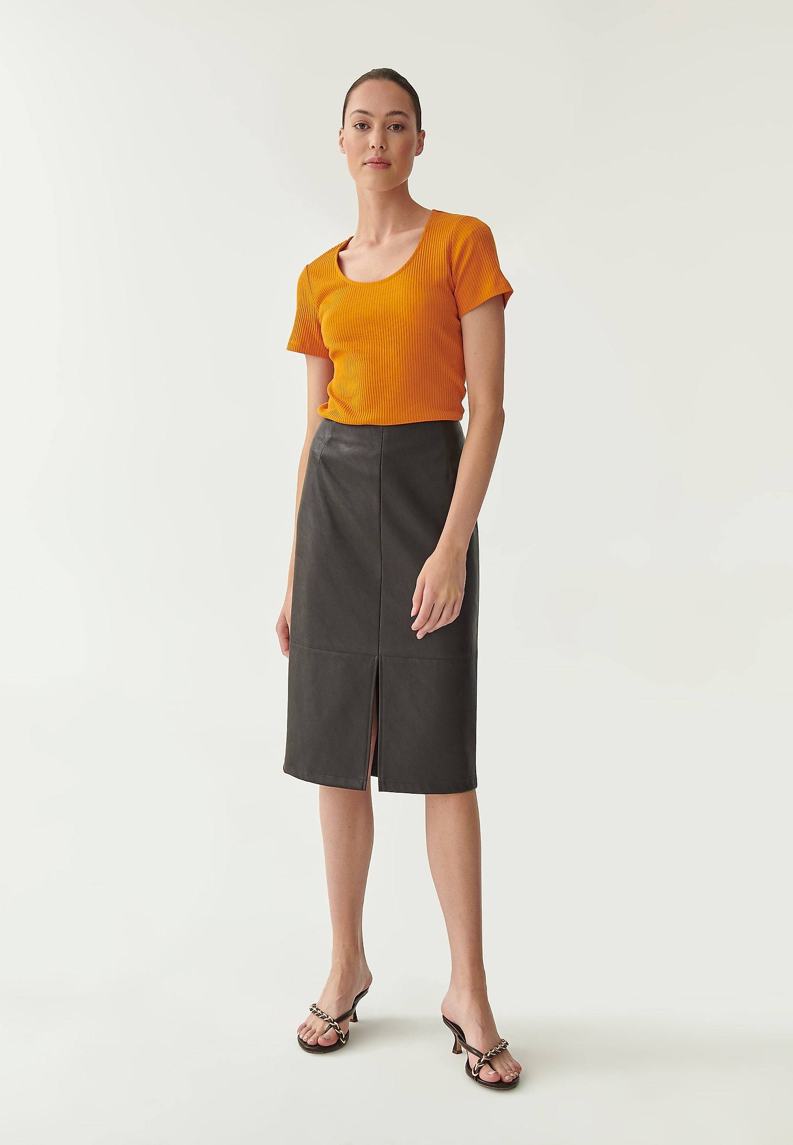 LADIES' FITTED SKIRT ZAMOA LADIES' FITTED SKIRT ZAMOA BROWN 81048