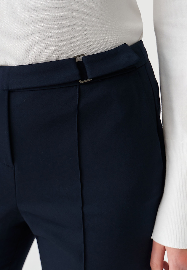 PANTALONI DE DAMĂ, DIN MATERIAL TEXTIL, CU CATARAMĂ DECORATIVĂ JAKINA 1 PANTALONI DE DAMĂ, DIN MATERIAL TEXTIL, CU CATARAMĂ DECORATIVĂ JAKINA 1 BLEUMARIN 4