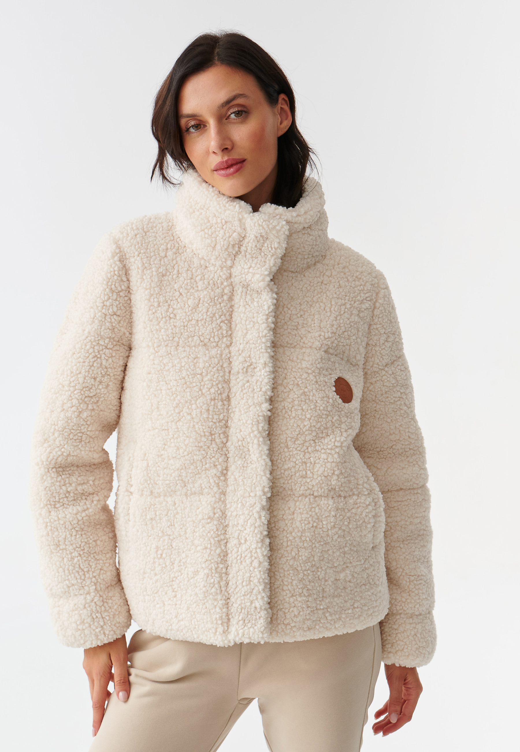 GEACĂ DE DAMĂ DIN ȚESĂTURĂ, MATLASATĂ, TIP OIȚĂ NADIA ECRU 2