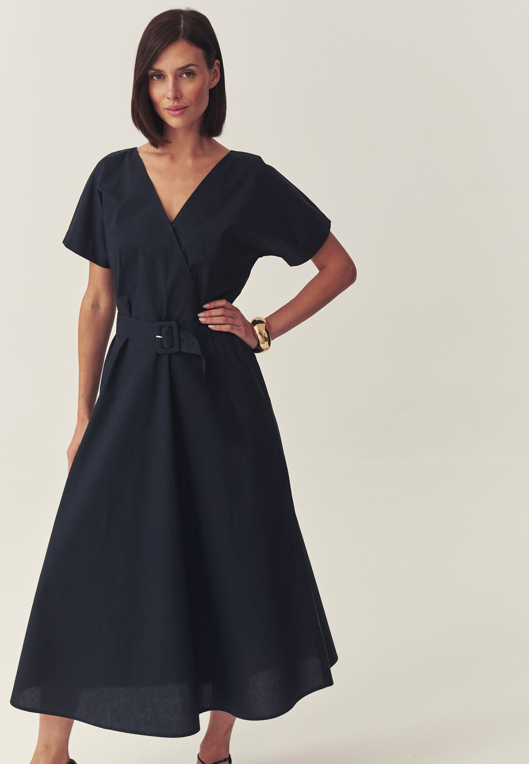 BAVLNĚNÉ ŠATY S OPASKEM – ROTI