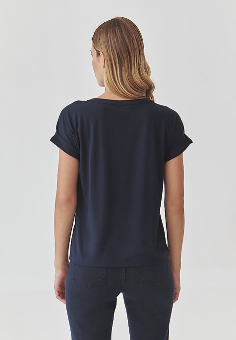 LADIES’ BLOUSE WITH A ROUND NECKLINE FEATURING A SLIT - CHELSEA NAVY BLUE 2