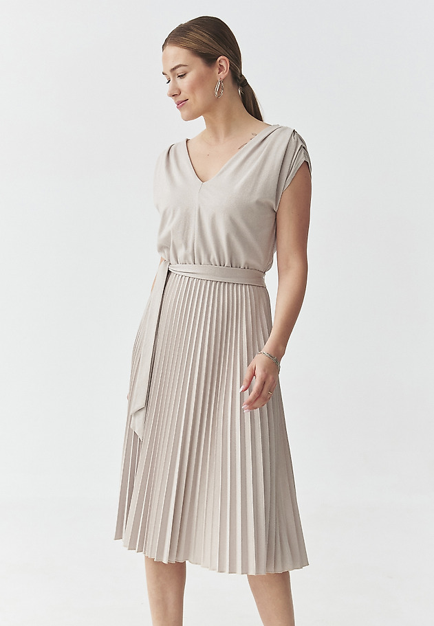 KNITTED DRESS WITH GLITTER ACCENT — LURI KNITTED DRESS WITH GLITTER ACCENT — LURI BEŻOWY 1