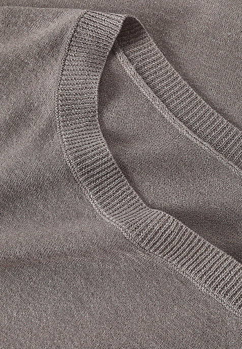 WISKOZOWY SWETER Z METALIZOWANYM WŁÓKNEM — GOLDIE BEŻOWY 2