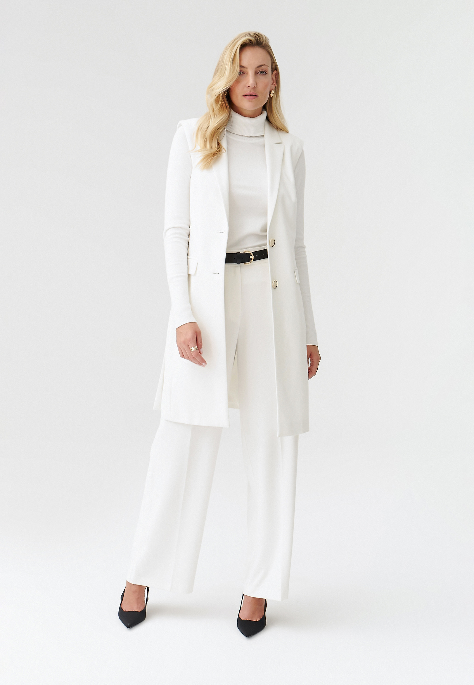 DLOUHÁ VYPASOVANÁ DÁMSKÁ PLÁTĚNÁ VESTA EMA DLOUHÁ VYPASOVANÁ DÁMSKÁ PLÁTĚNÁ VESTA EMA ECRU 93814