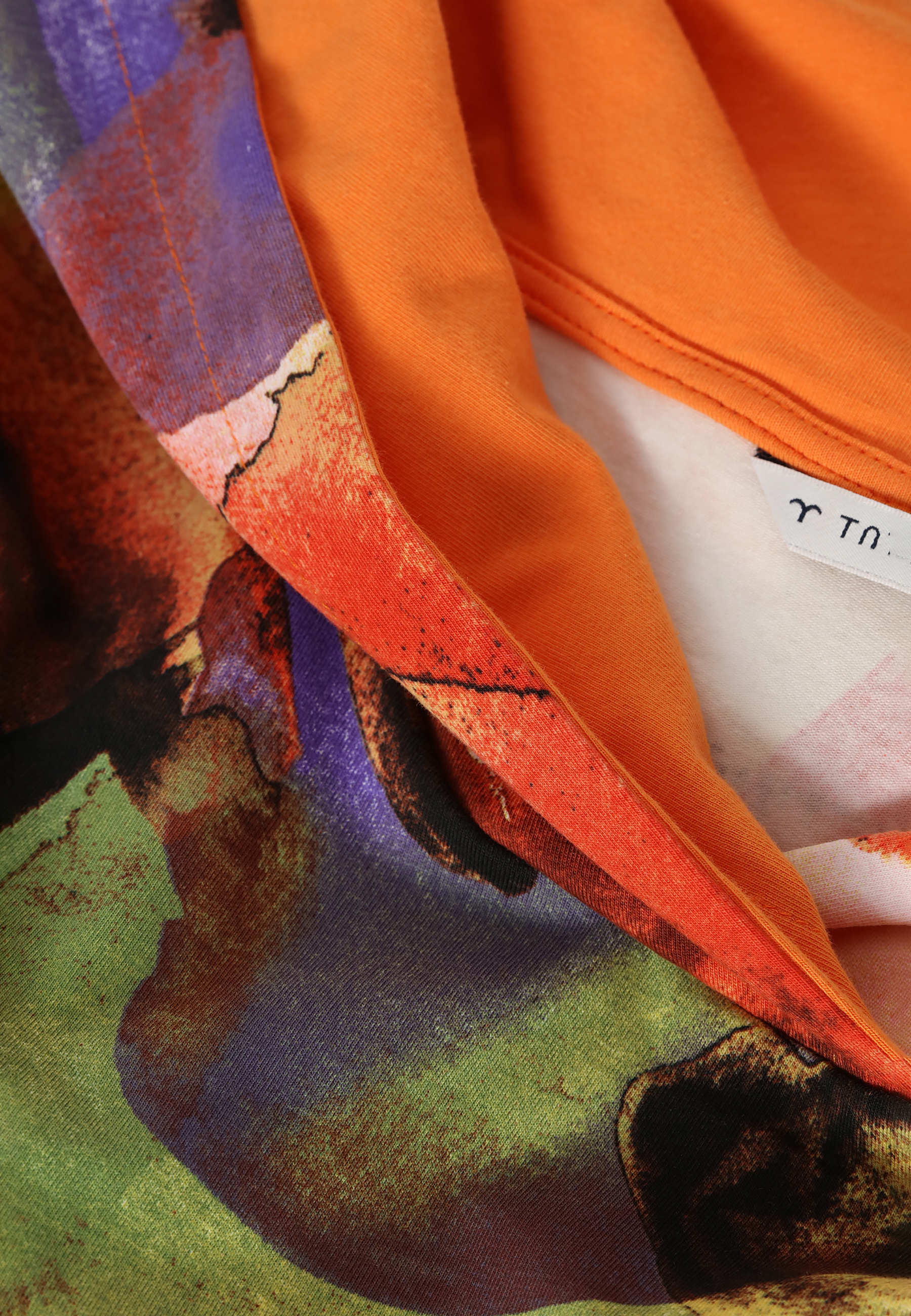 DAMSKA BLUZA Z KAPTUREM RTIKO