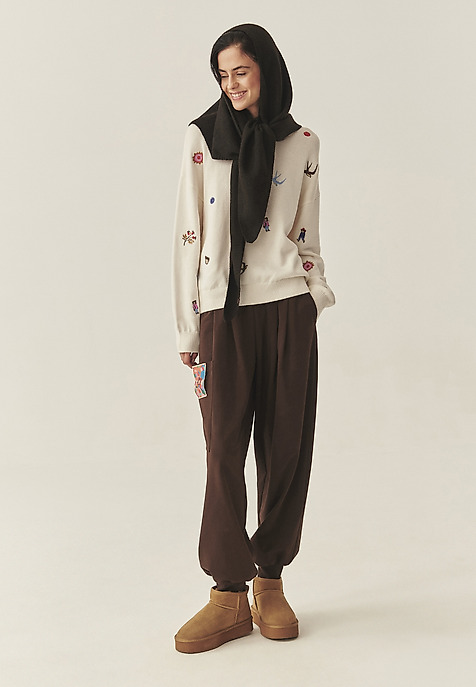 TRÓJKĄTNY SZALIK Z DOMIESZKĄ WEŁNY - SNUGA 1 TRÓJKĄTNY SZALIK Z DOMIESZKĄ WEŁNY - SNUGA 1