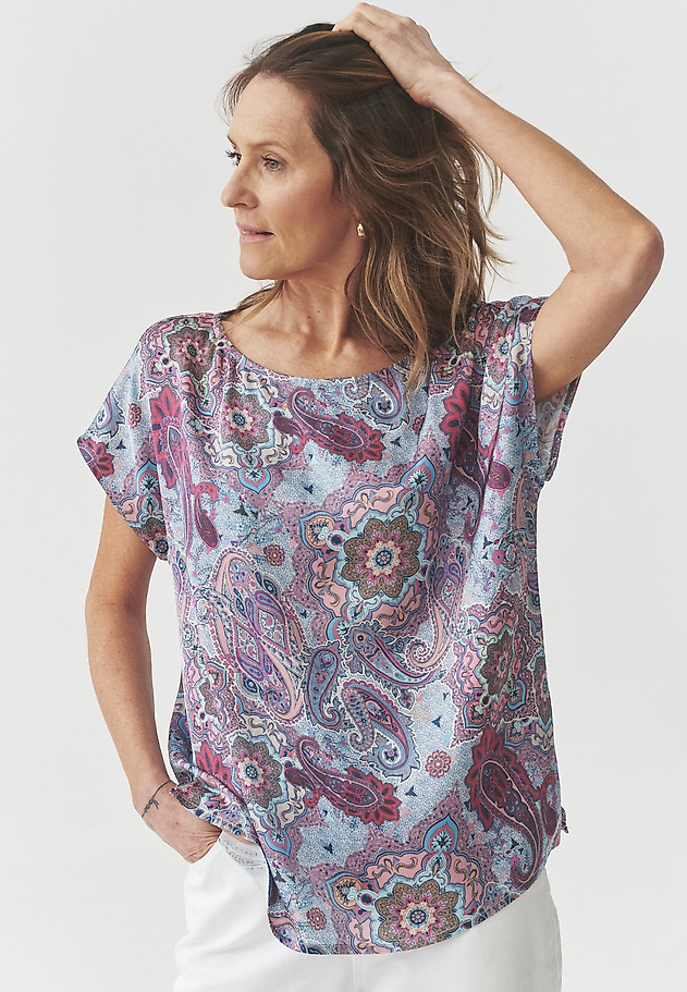 BLUZA IZ VISKOZNEGA SATENA Z VZORCEM - OMA BLUZA IZ VISKOZNEGA SATENA Z VZORCEM - OMA VEČBARVNA 3