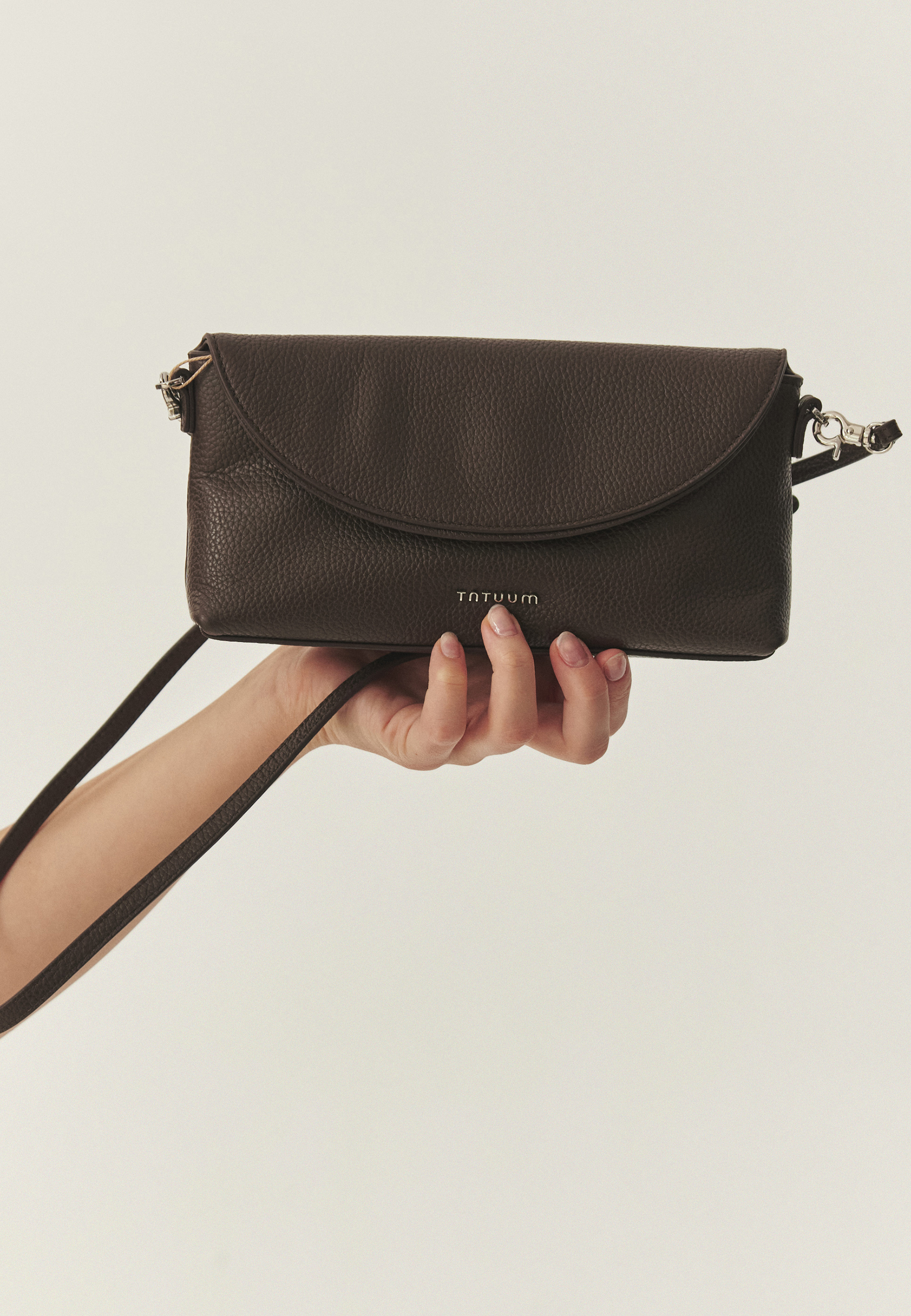 DÁMSKA KOŽENÁ KABELKA – INZARI HNEDÁ 2