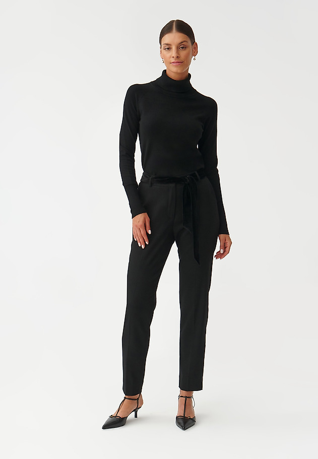 LADIES’ TROUSERS WITH A VELVET BELT MALANA LADIES’ TROUSERS WITH A VELVET BELT MALANA CZARNY 1