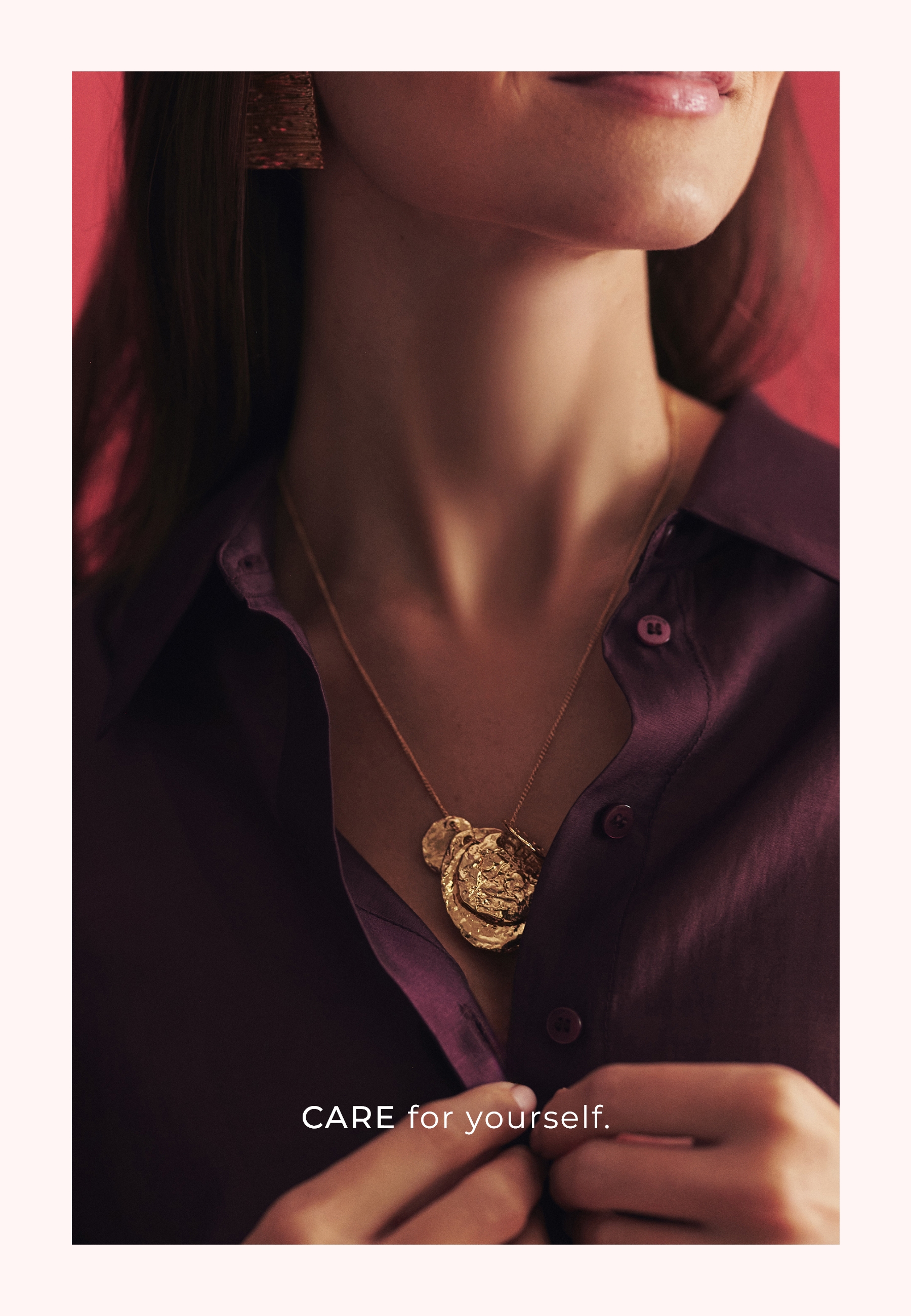 EFEKTOWNY NASZYJNIK Z WISIORKAMI - COINI SZARY 2