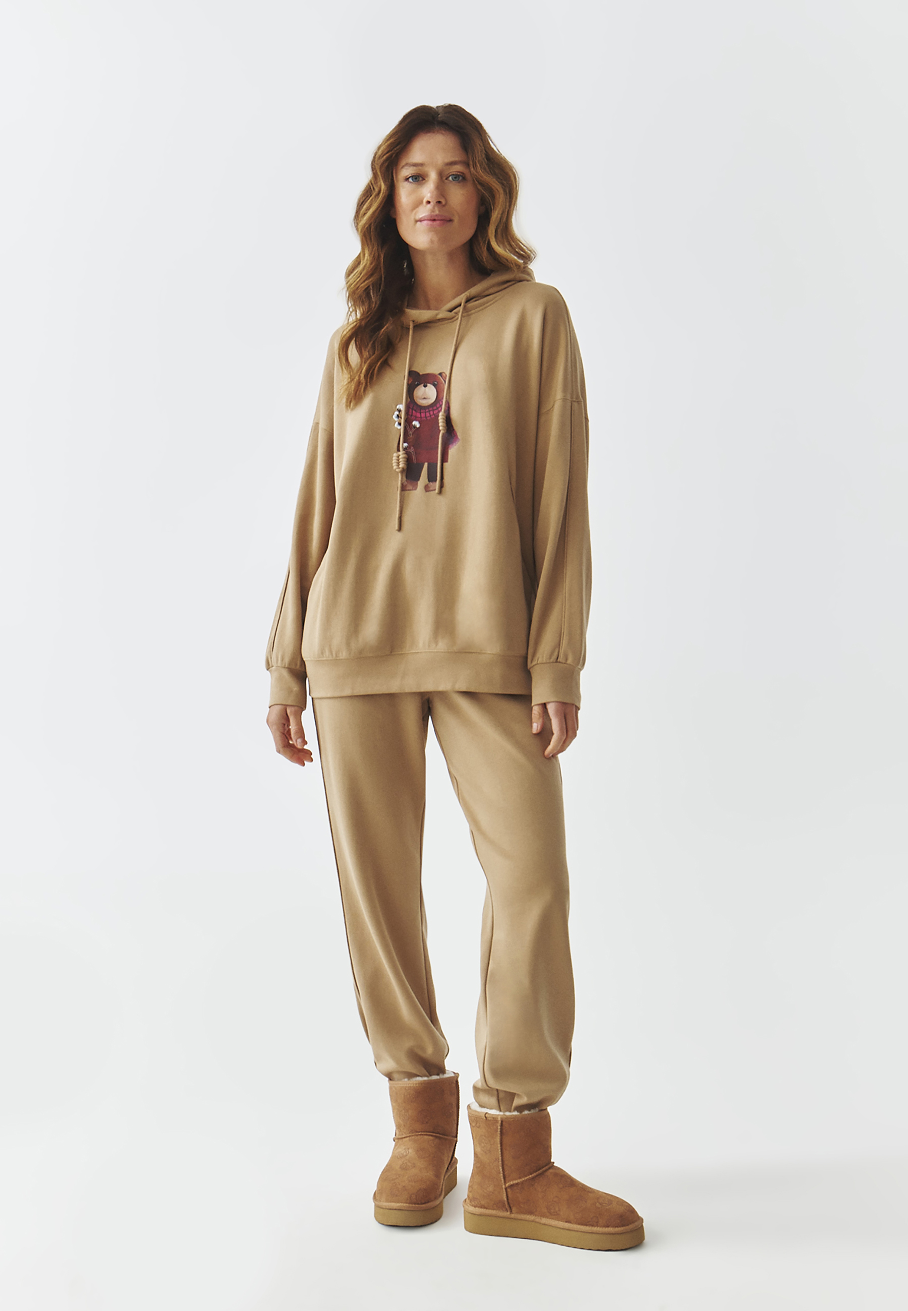 DZIANINOWE SPODNIE DAMSKIE Z SZEROKĄ NOGAWKĄ I GUMKĄ W PASIE — SENI BEŻOWY 2