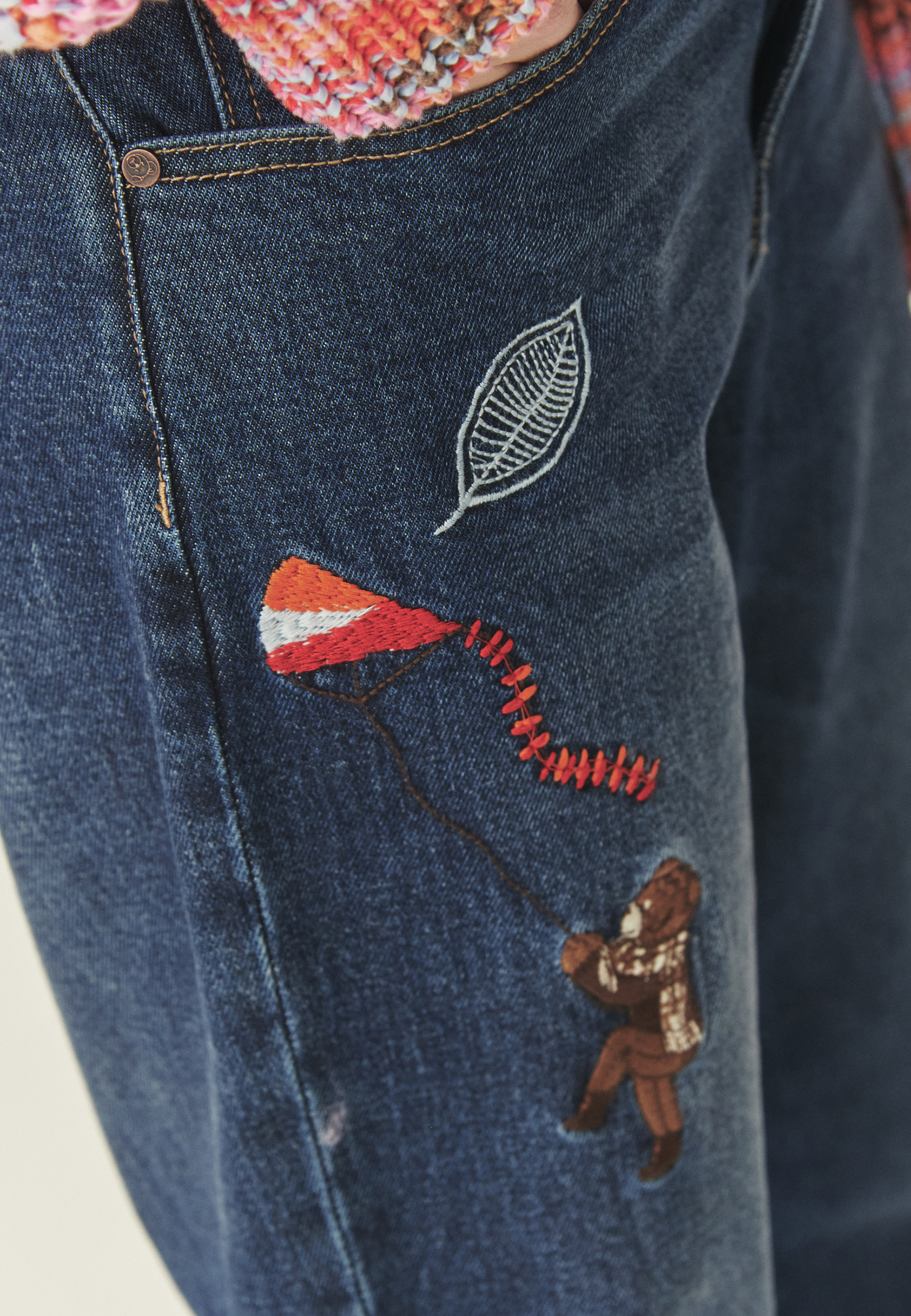 DŽÍNSY S VÝŠIVKOU - MISKO 1