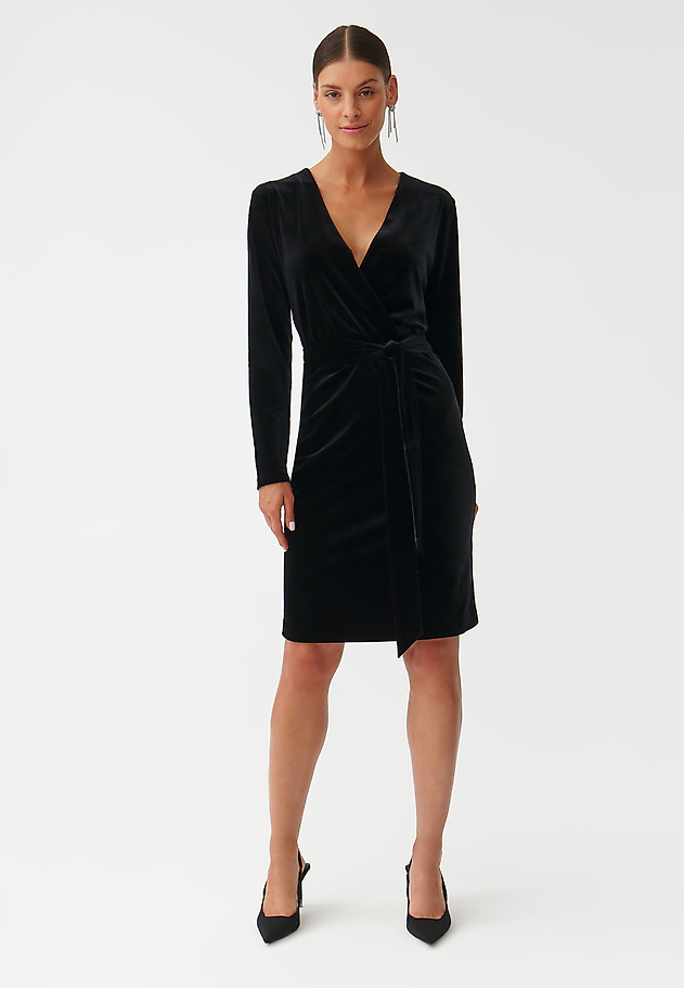 LADIES’ VELVET DRESS WITH A TIE VELVI LADIES’ VELVET DRESS WITH A TIE VELVI CZARNY 1