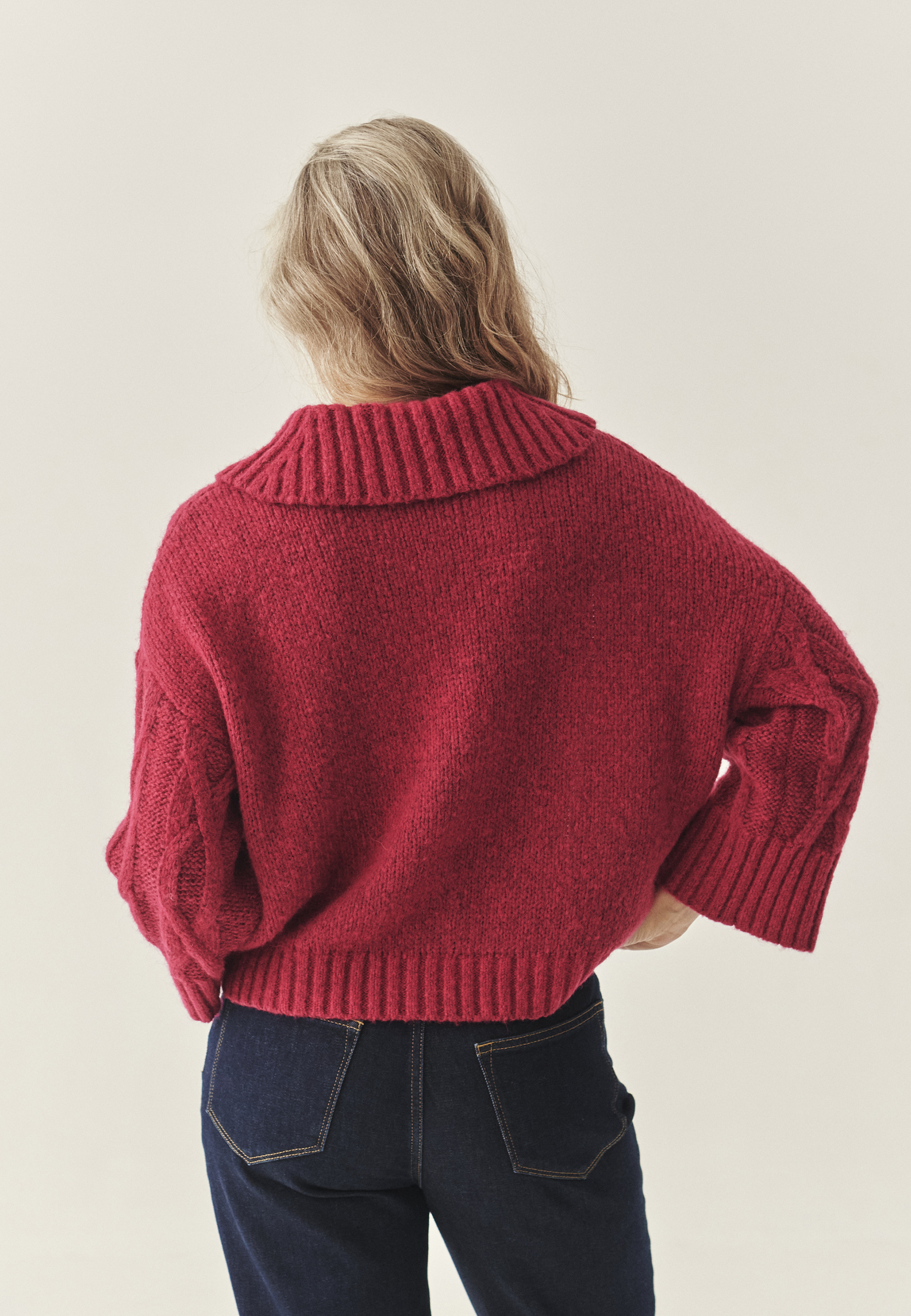 OHLAPEN PULOVER Z VOLNO IN MOHERJEM - SERVA RDEČA 2