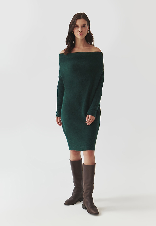 LADIES' DRESS IN YARN WITH A ‘WATER’ NECKLINE — AWATI LADIES' DRESS IN YARN WITH A ‘WATER’ NECKLINE — AWATI ZIELONY 1