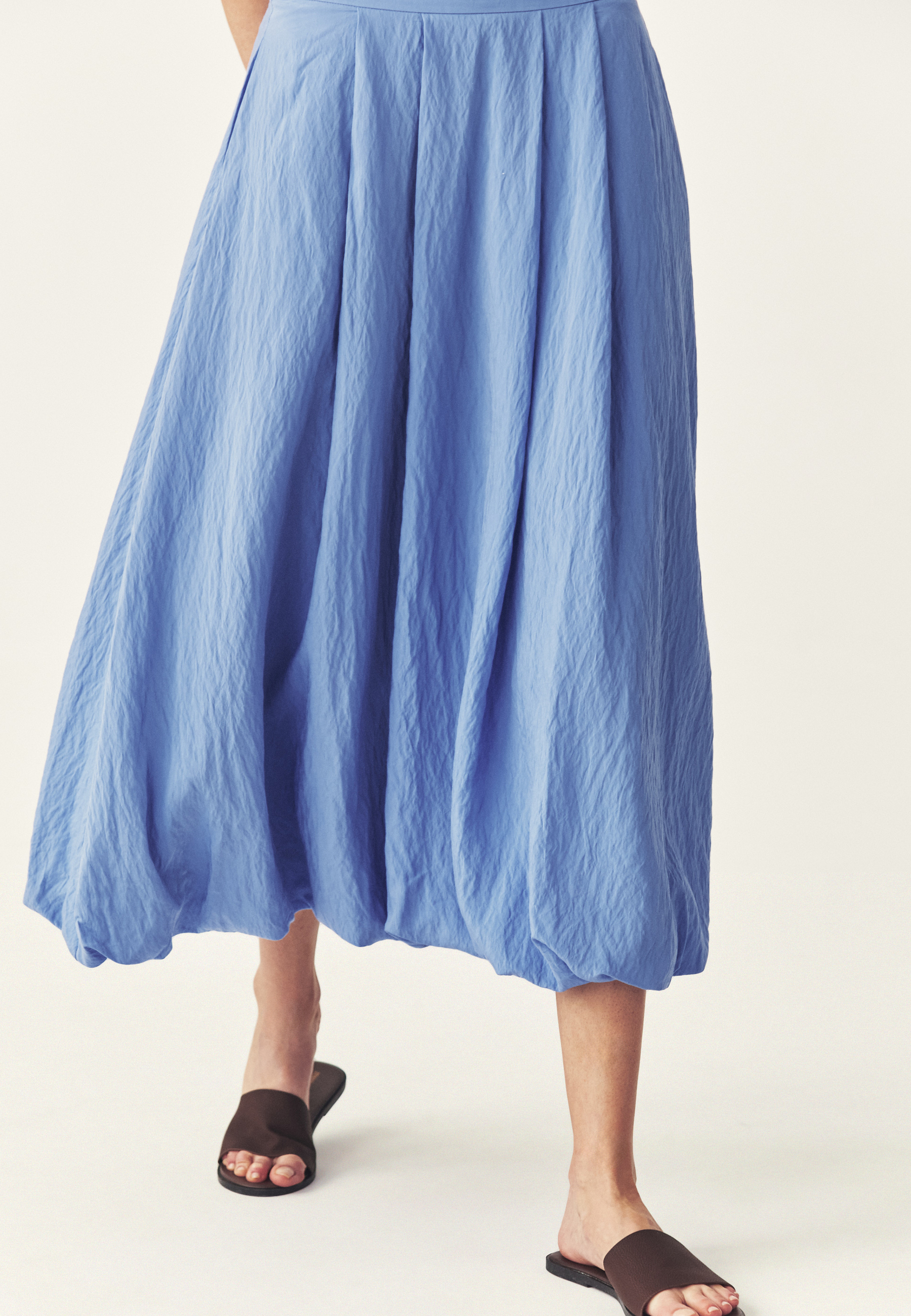 FUSTĂ CU CROIALĂ BALON, CU VISCOZĂ - BOMITA ALBASTRU 2