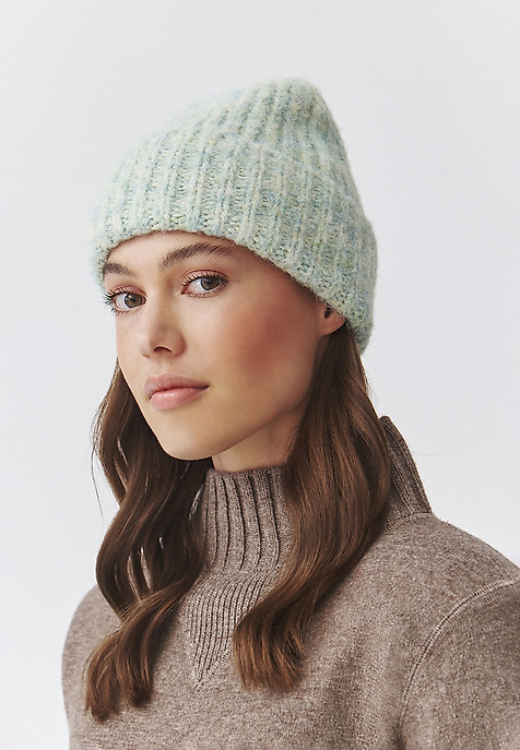 ȘAPCĂ DE DAMĂ TRICOTATĂ BEANIE — STORELA 1 VERDE 2
